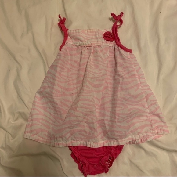 Carter’s Light Pink And White Dress With Hot Pink Onesie Attached 24 Month (156) - Picture 1 of 6